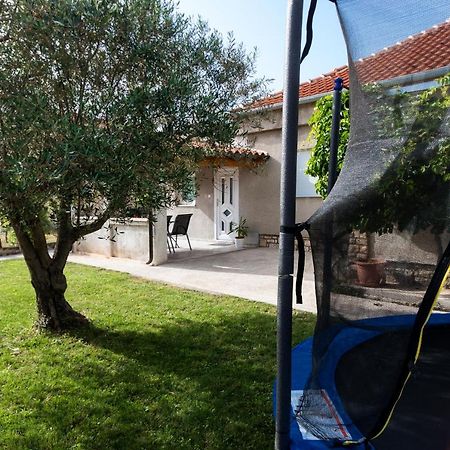 Holiday Apartment Near The Beach Fažana Екстериор снимка