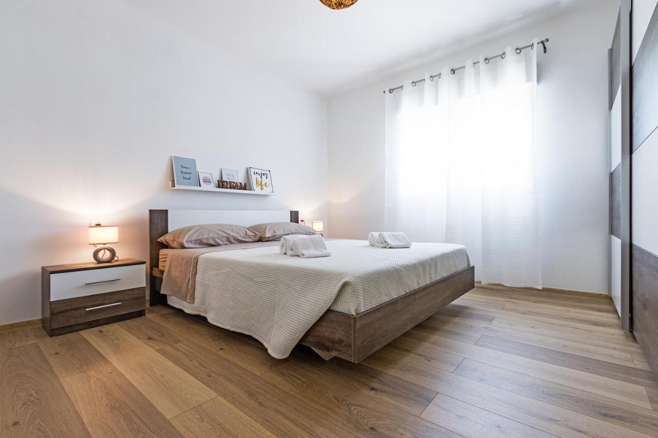 Holiday Apartment Near The Beach Fažana Екстериор снимка