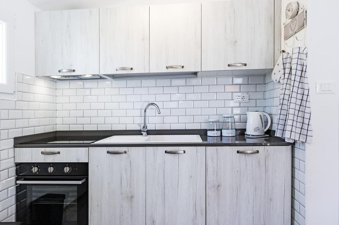 Holiday Apartment Near The Beach Fažana Екстериор снимка
