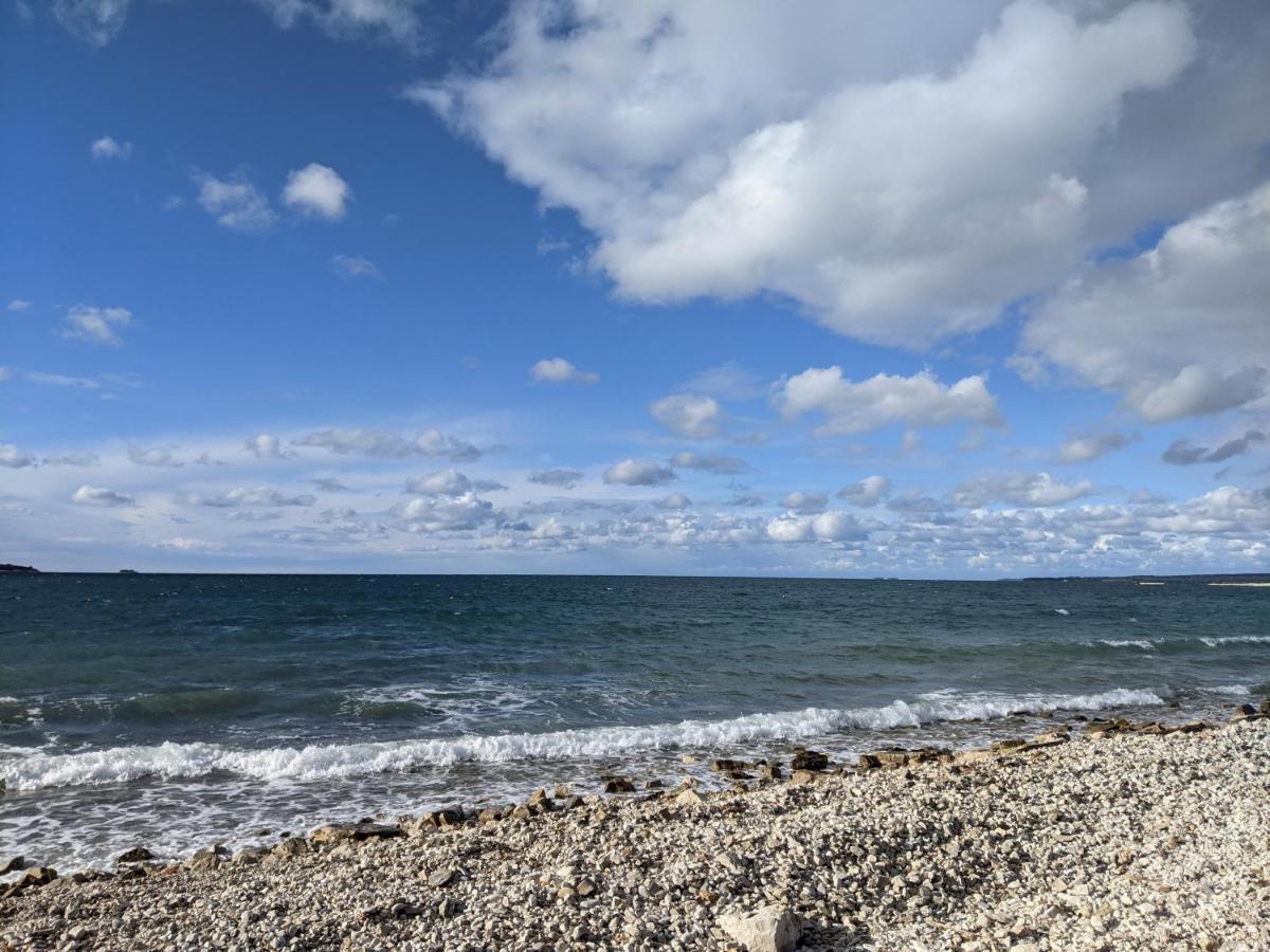 Holiday Apartment Near The Beach Fažana Екстериор снимка