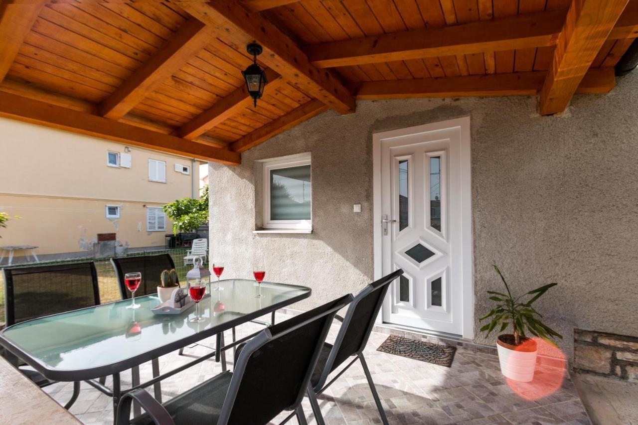Holiday Apartment Near The Beach Fažana Екстериор снимка